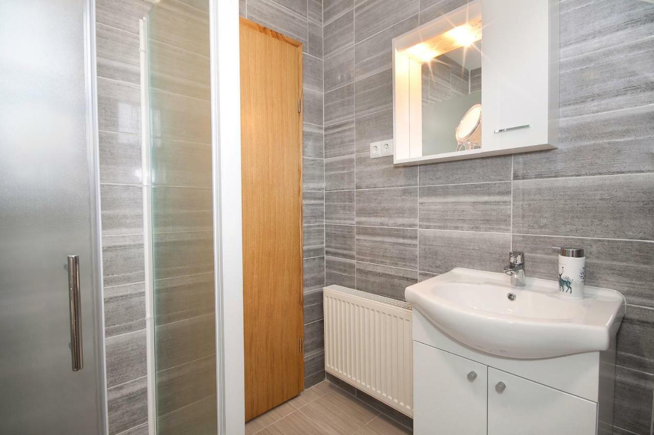 Apartment Josipa سيليست دريزنيكو المظهر الخارجي الصورة